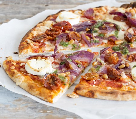 Goat's Cheese, Red Onion & Basil Pizza