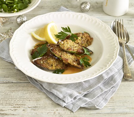 Garlic Mussels with a Thermidor Sauce