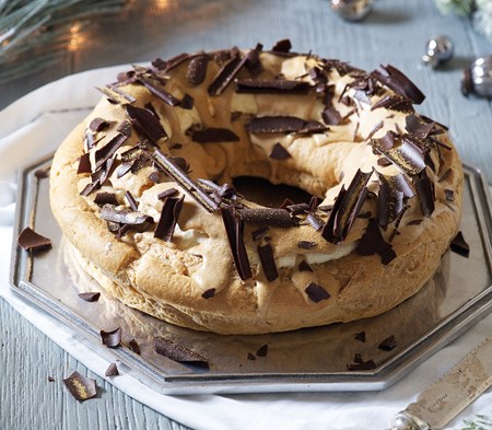 Chocolate & Toffee Choux Ring