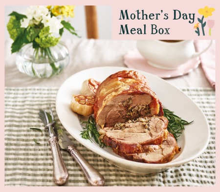 Mother's Day Roast Dinner Box for 6