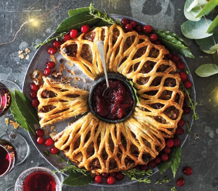 Pork, Chestnut & Cranberry Wreath