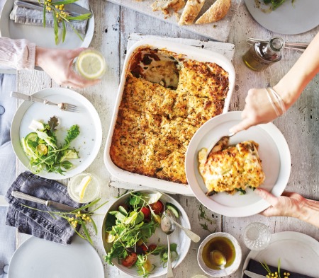 Family Veggie Lasagne Meal Box for 4 image