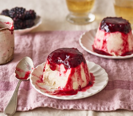 Blackberry & Sloe Gin Panna Cotta